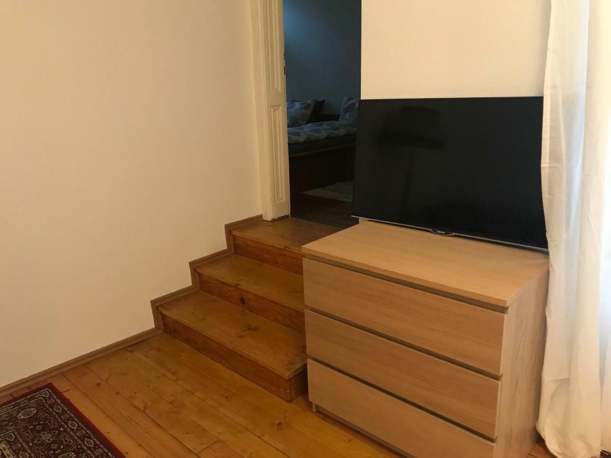 Ferienwohnung Wiener Lebensgefühl im Herzen der Josefstadt Exterior foto
