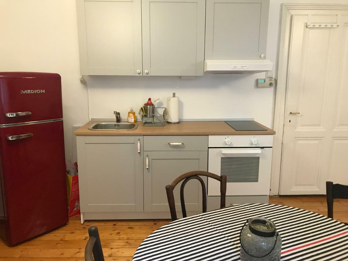 Ferienwohnung Wiener Lebensgefühl im Herzen der Josefstadt Exterior foto